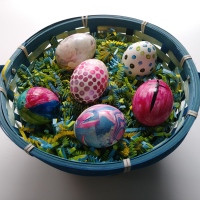 3 ways to decorate Easter eggs with nail polish